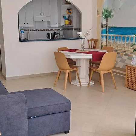 דירה Torresol Sea View נרחה